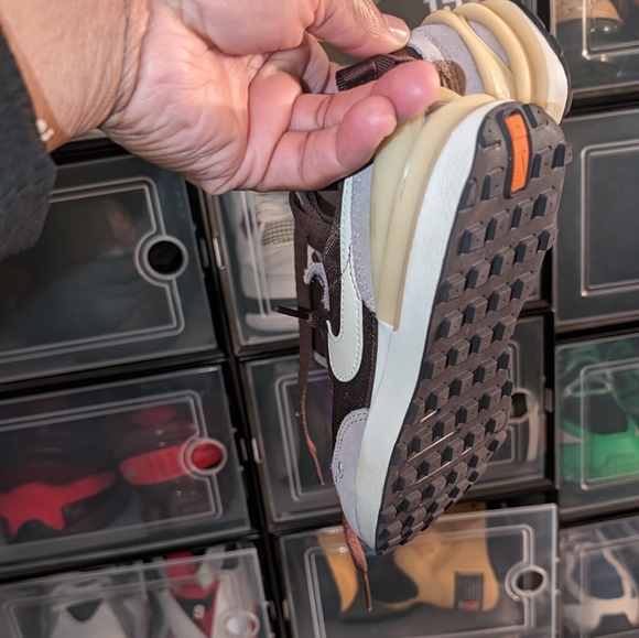 Nike's (Sz 1) - Picture 4 of 16